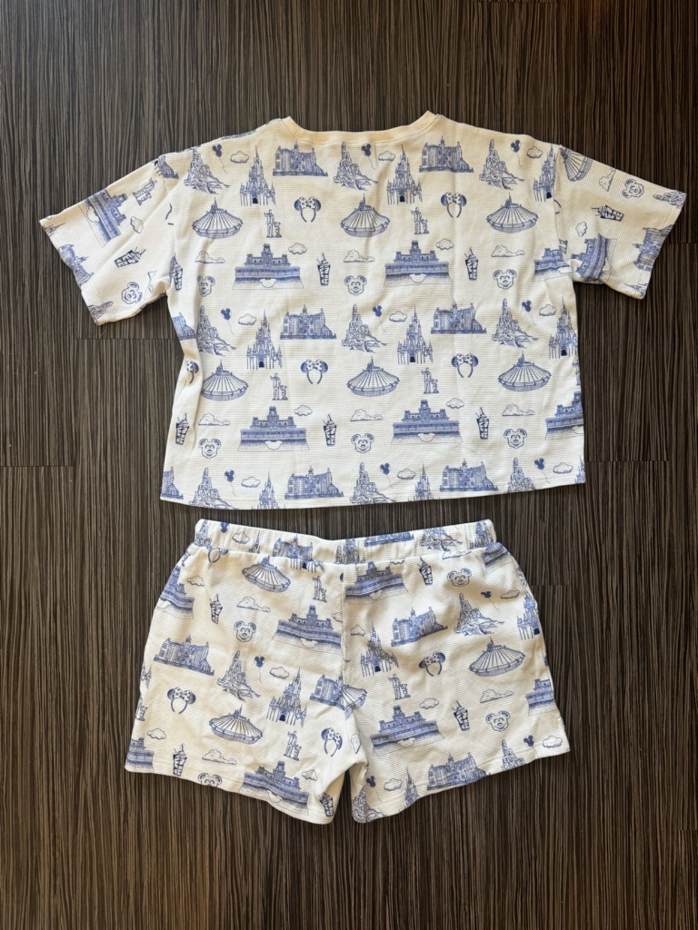 Disney Matching Set - Picture 2 of 6